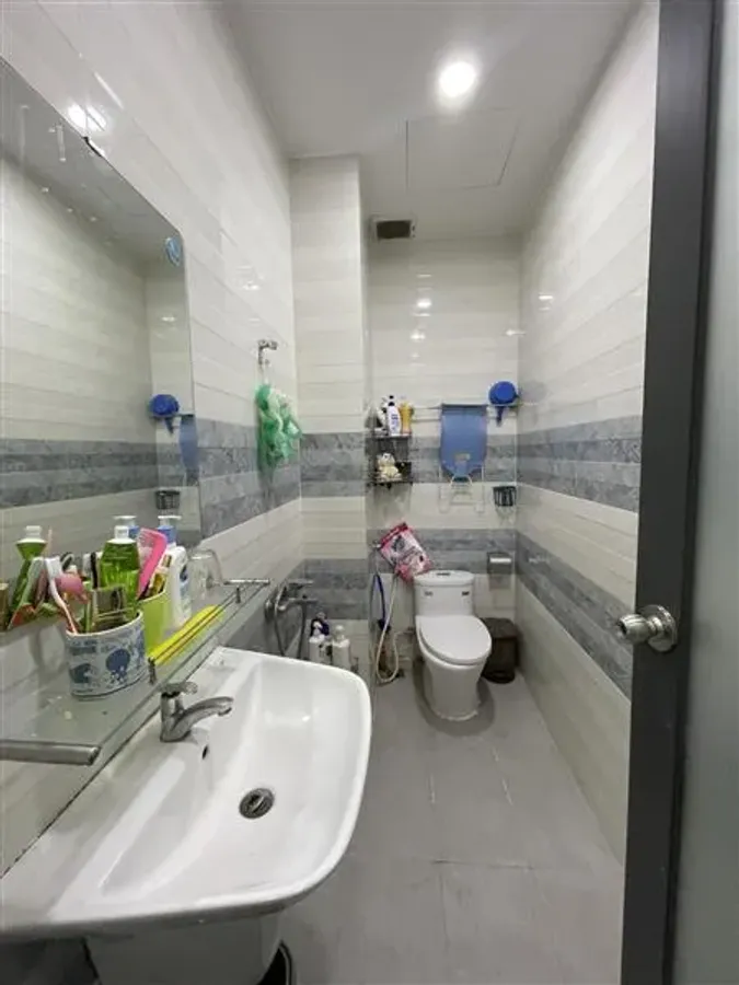 2bff6f76-d915-55fa-ab2e-5301dfa6c4a6