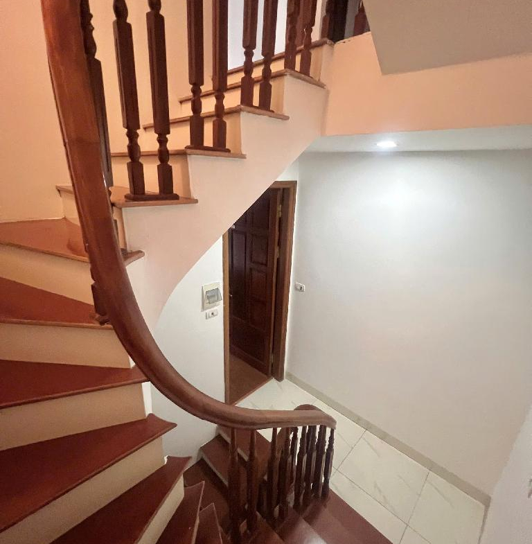 2hzk-736194F9-m0atpvo8_15_m0atpvx2