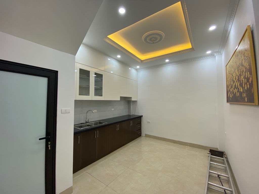 2y2l-1C4230C9-m08y0kuu_9_m08y0l2s