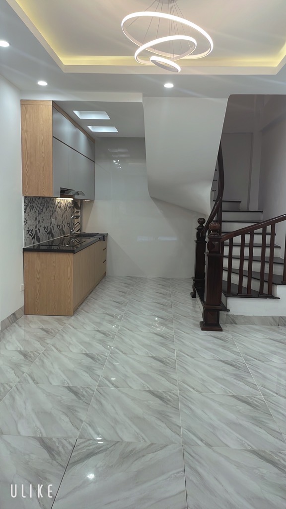 2y5l-B5664F8F-lzuuzl9t_9_lzuuzlgo