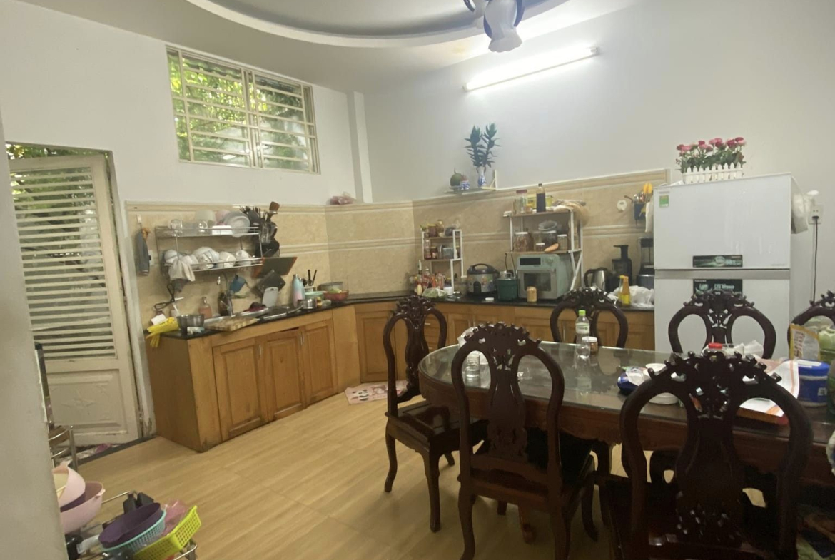 404286866_1081324366374567_483590376386756397_n