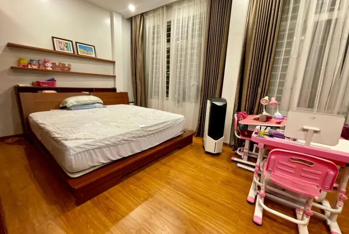 43eed868-a87d-4ffd-9c7a-3ff8c3b60230