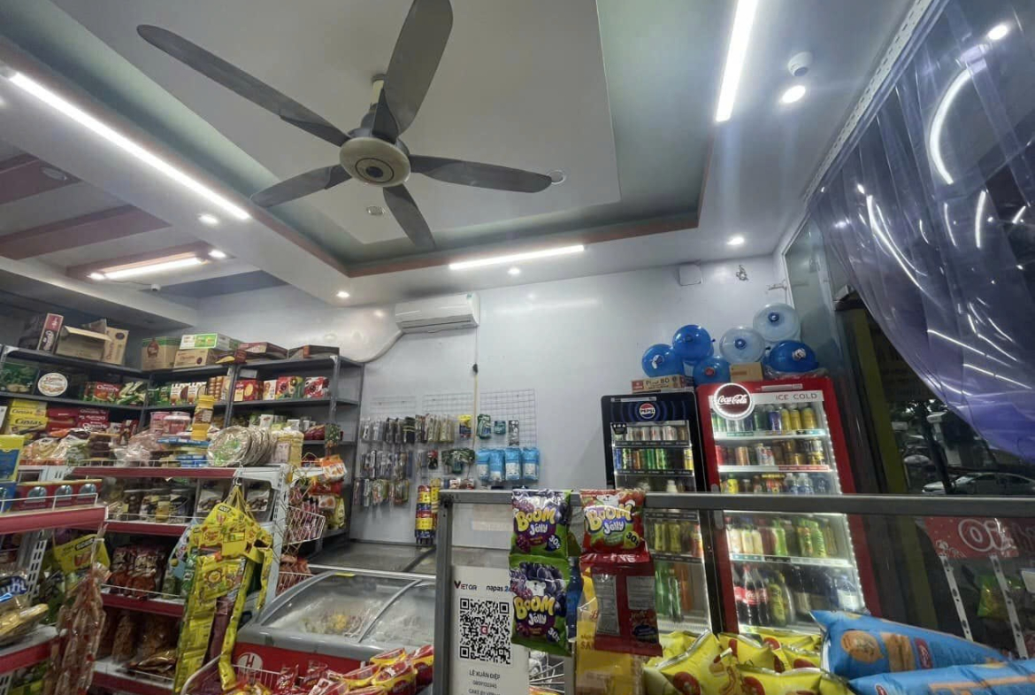 5ac8d7c32065853bdc743