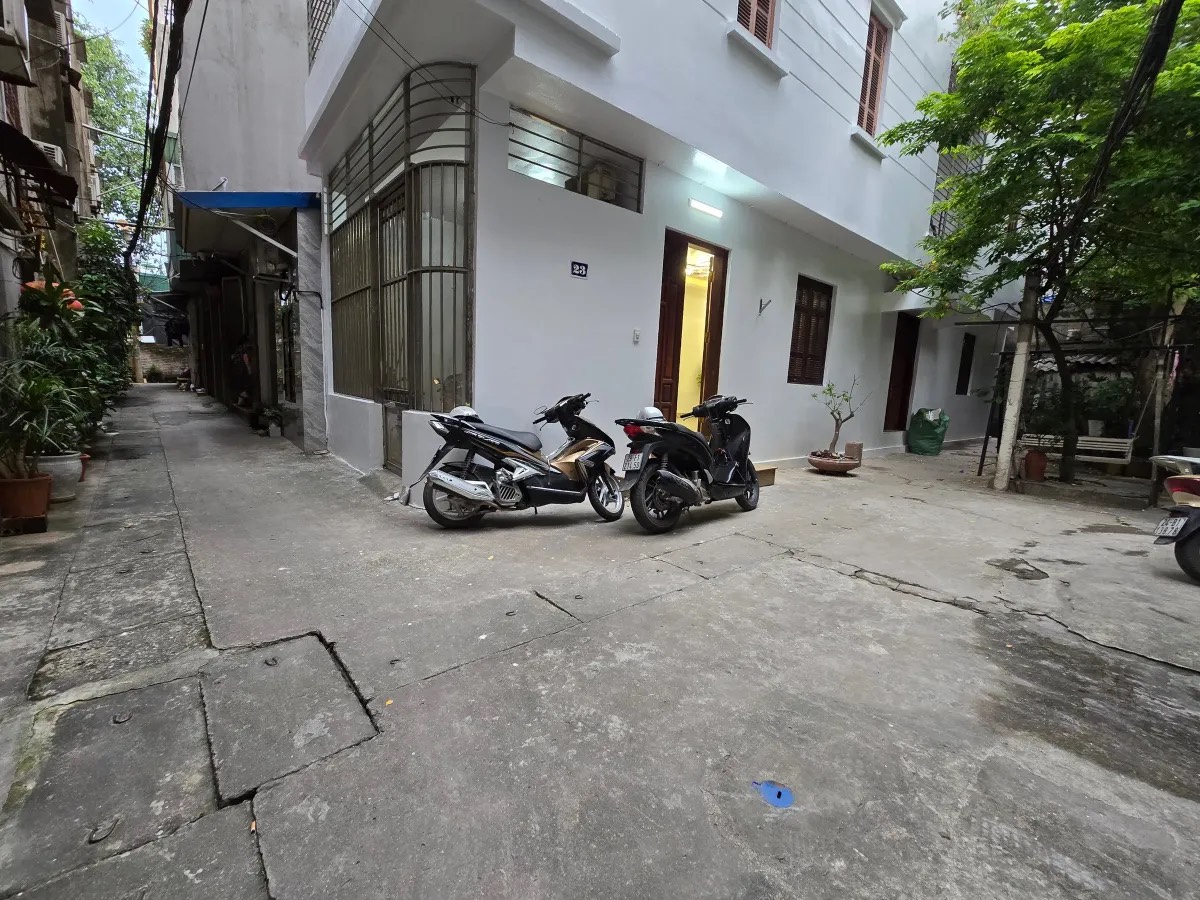 5dbe74b1a624037a5a35