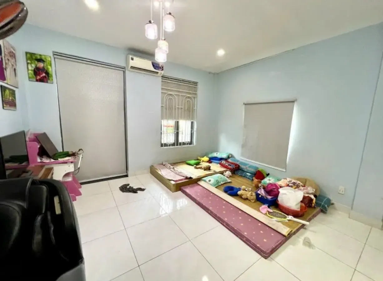 650ef992-a9df-50ba-9c9e-5562e2c335fb