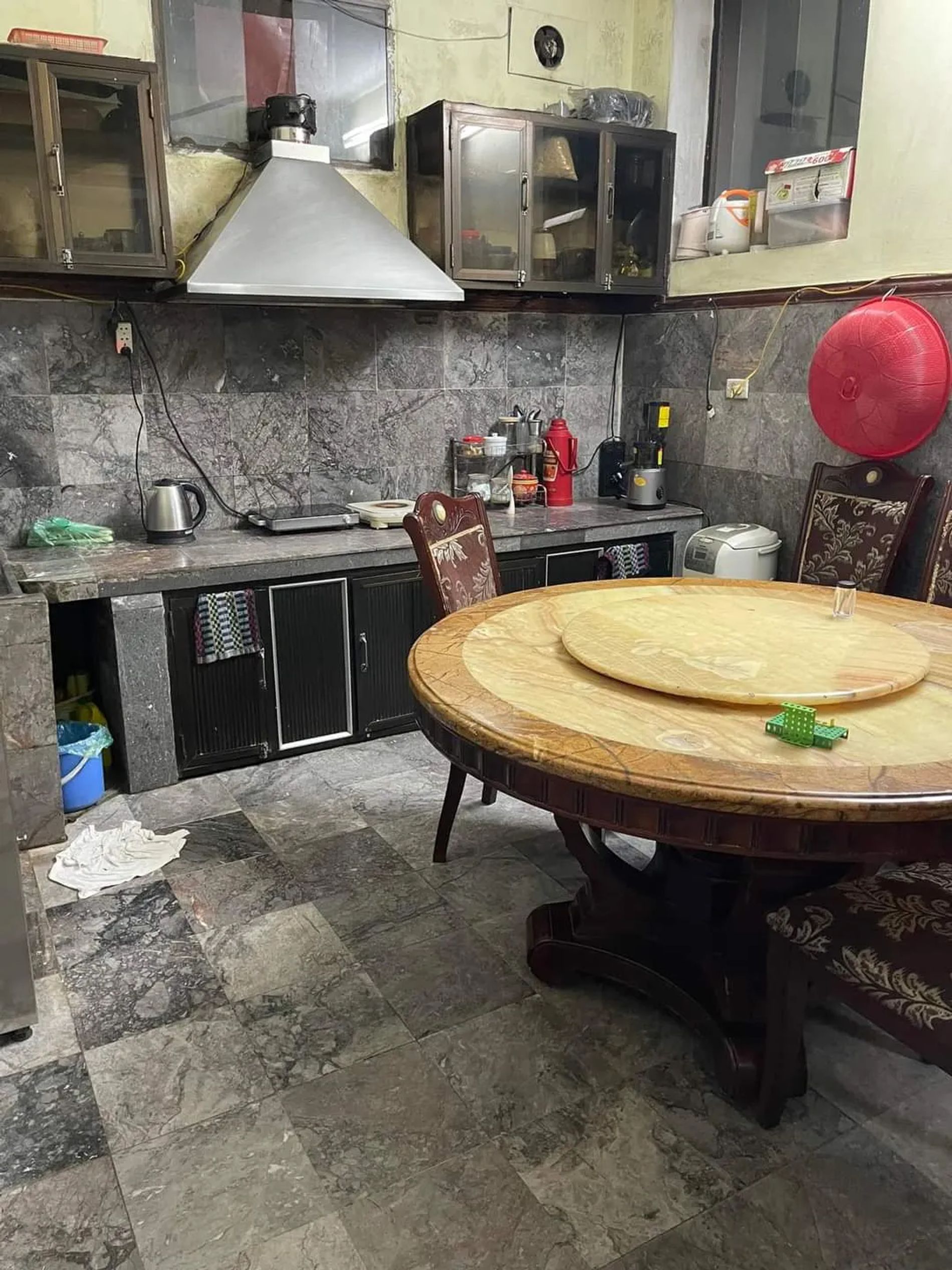 73057105-5679-522a-9472-6205b1a0a51b