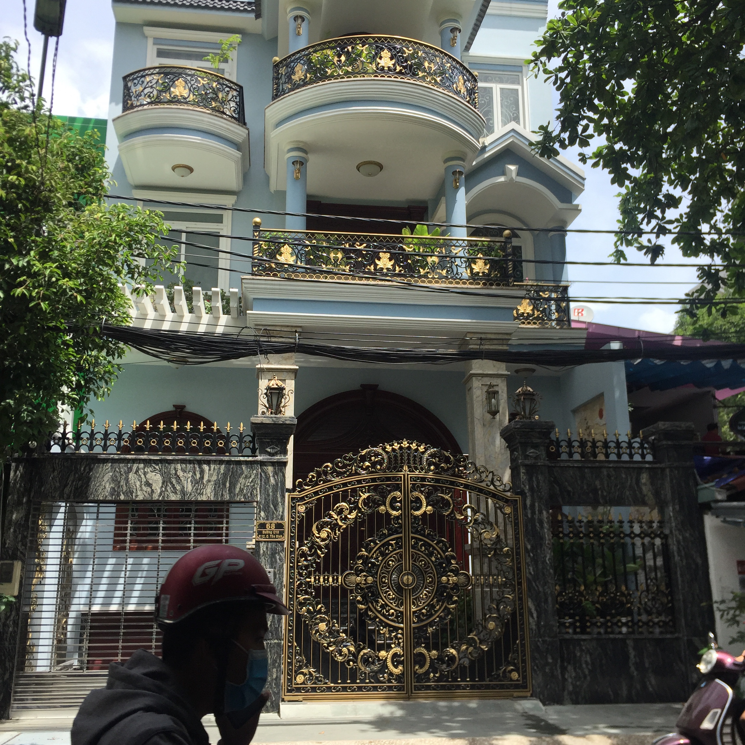 82dfe1f407e6e6b8bff7