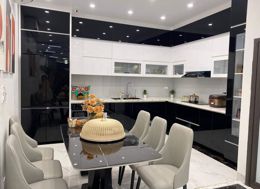 Ban-nha-Truong-Dinh-ngo-o-to (3)