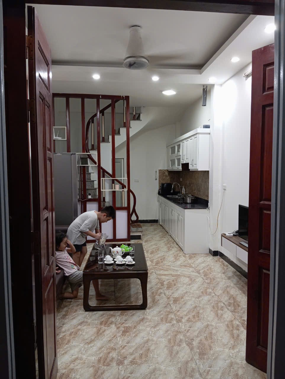 Ban_nha_rieng_nguyen_can_linh_nam_hoang_mai (4)