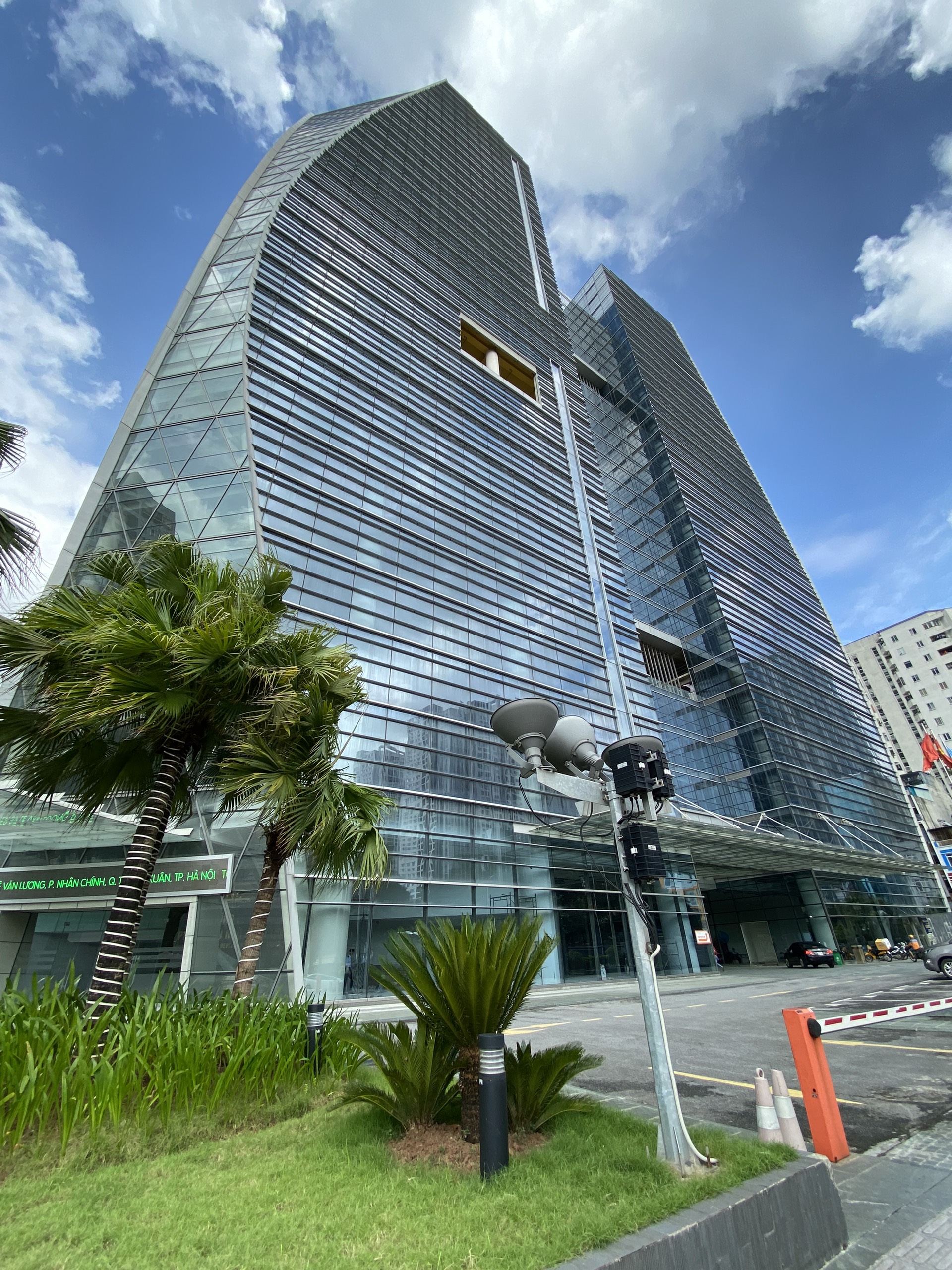 Hud 1 – Tong quan toa nha