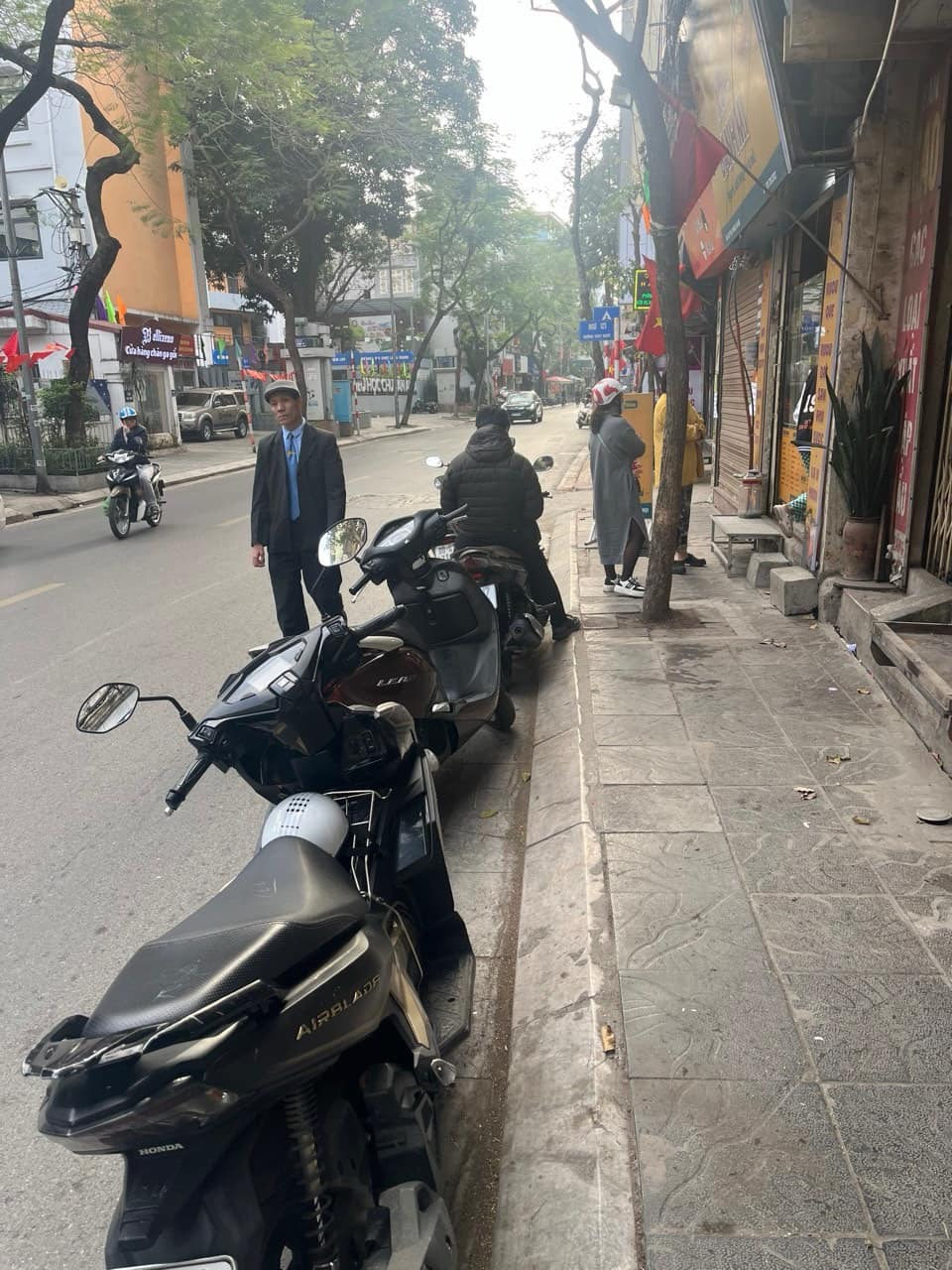 a9079141-0a6a-45eb-8a7f-ecb75dc086ea