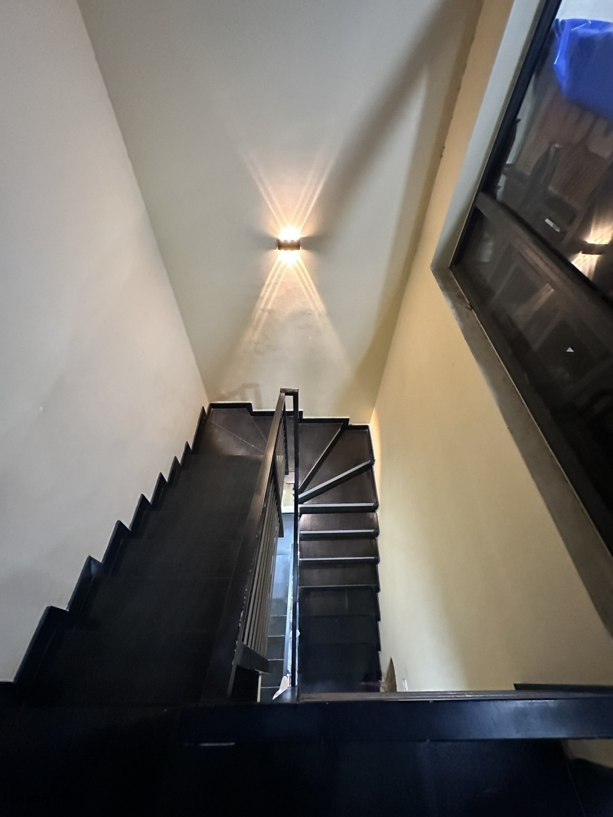 b253f21e0935f4f3e8c7a5243fd20f74