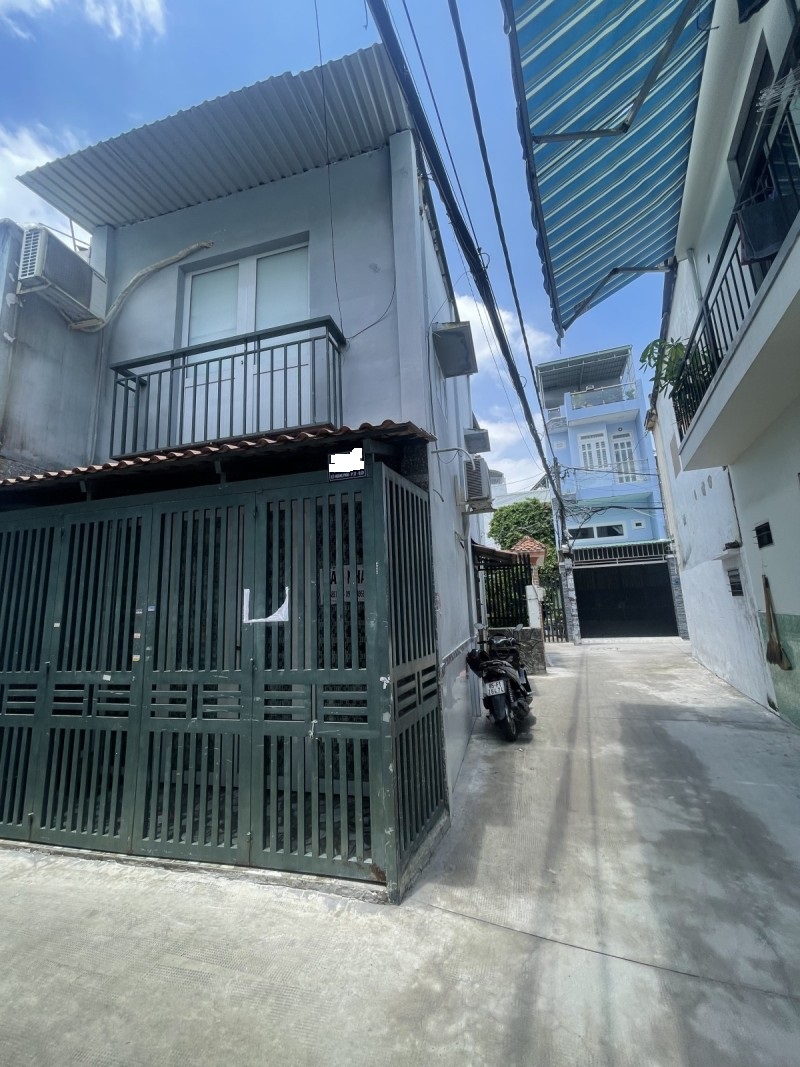 ban-nha-le-hoang-phai-02