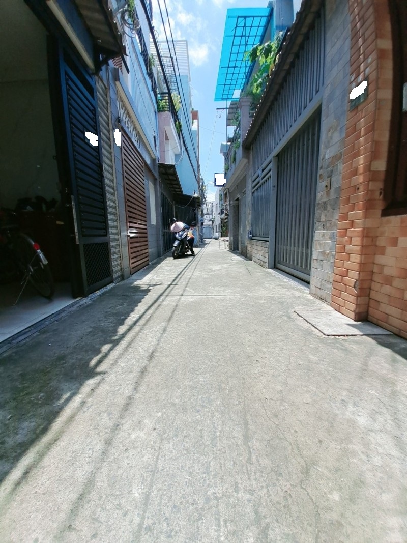 ban-nha-thong-nhat-02