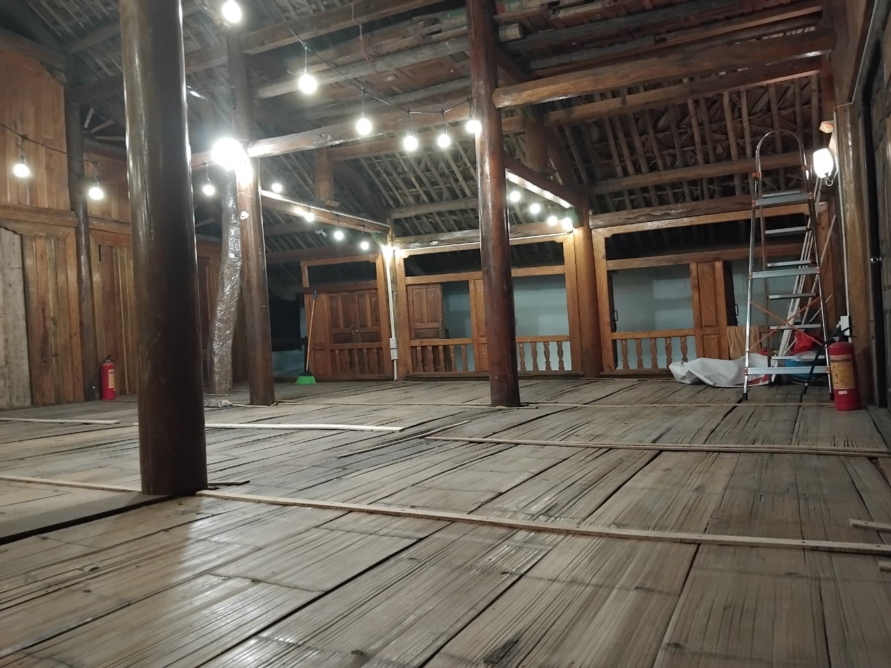 cho_thue_matPho_khuat_duy_tien (2)