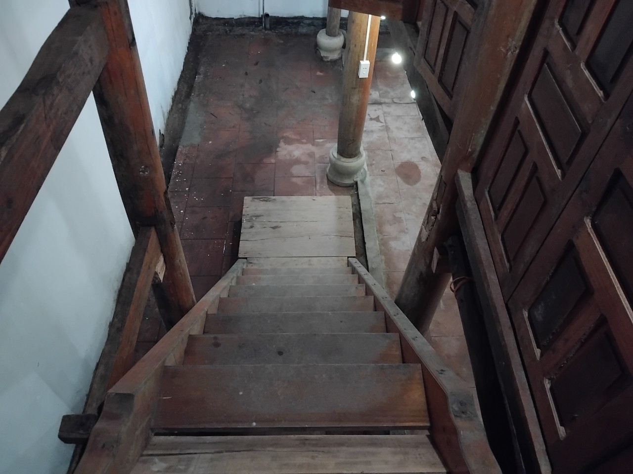 cho_thue_matPho_khuat_duy_tien (5)