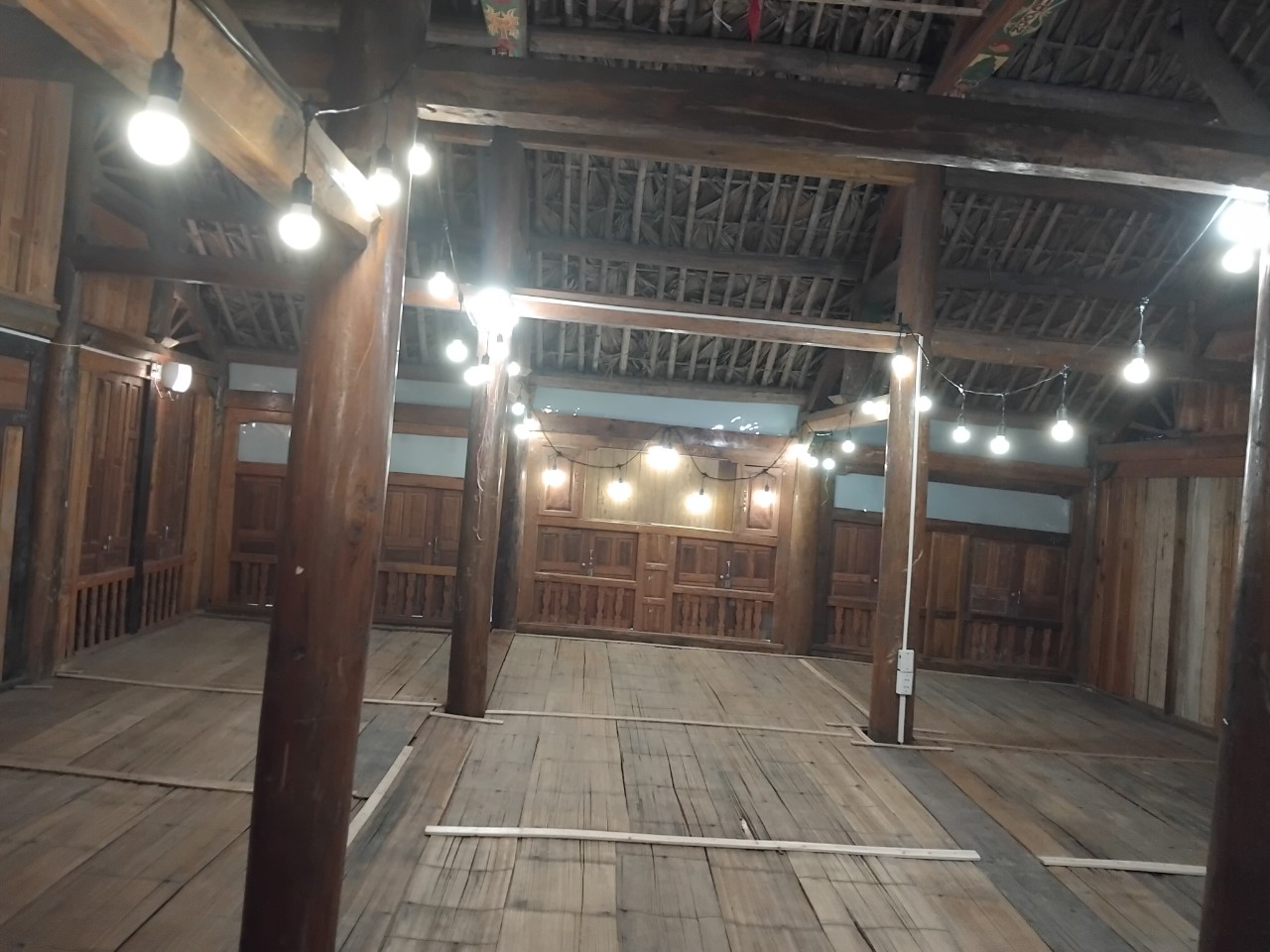 cho_thue_matPho_khuat_duy_tien (9)