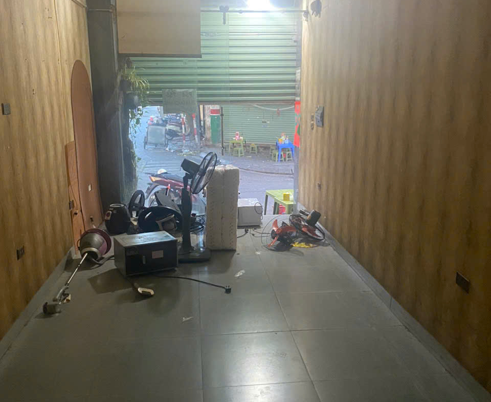 cho_thue_nha_mat_pho_dang_van_ngu (7)