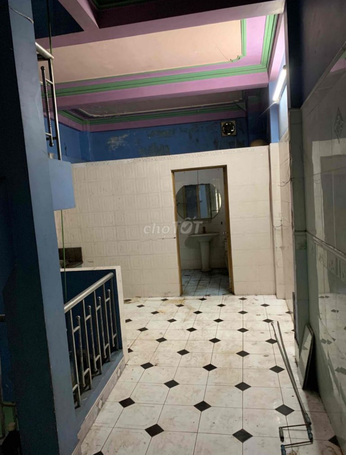 cho_thue_nha_mat_pho_hang_chieu (2)