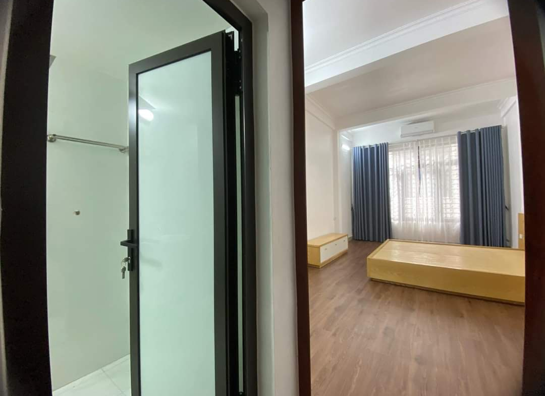 cho_thue_nha_trung_ta_kham_thien (10)