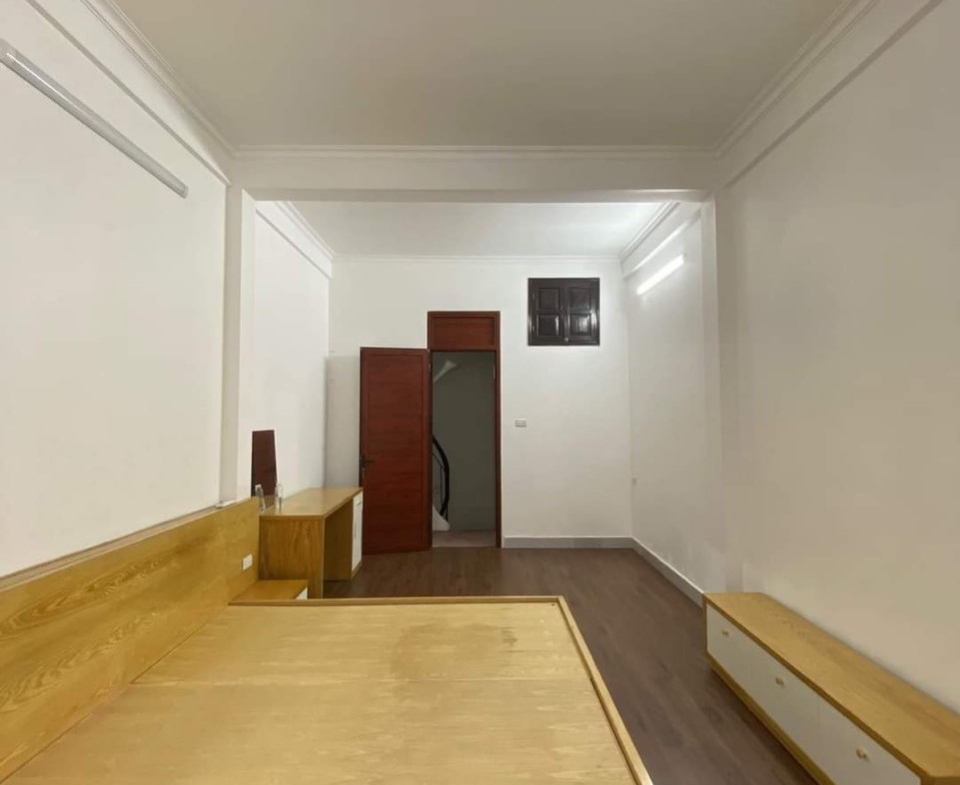 cho_thue_nha_trung_ta_kham_thien (4)