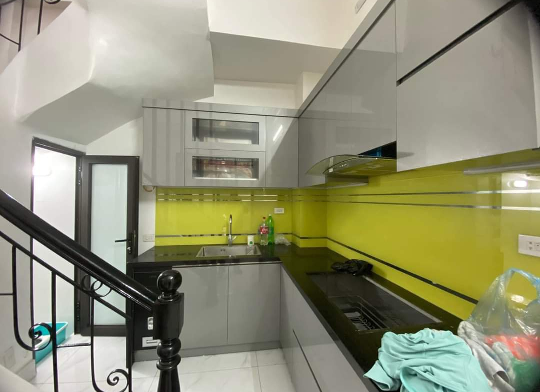 cho_thue_nha_trung_ta_kham_thien (9)