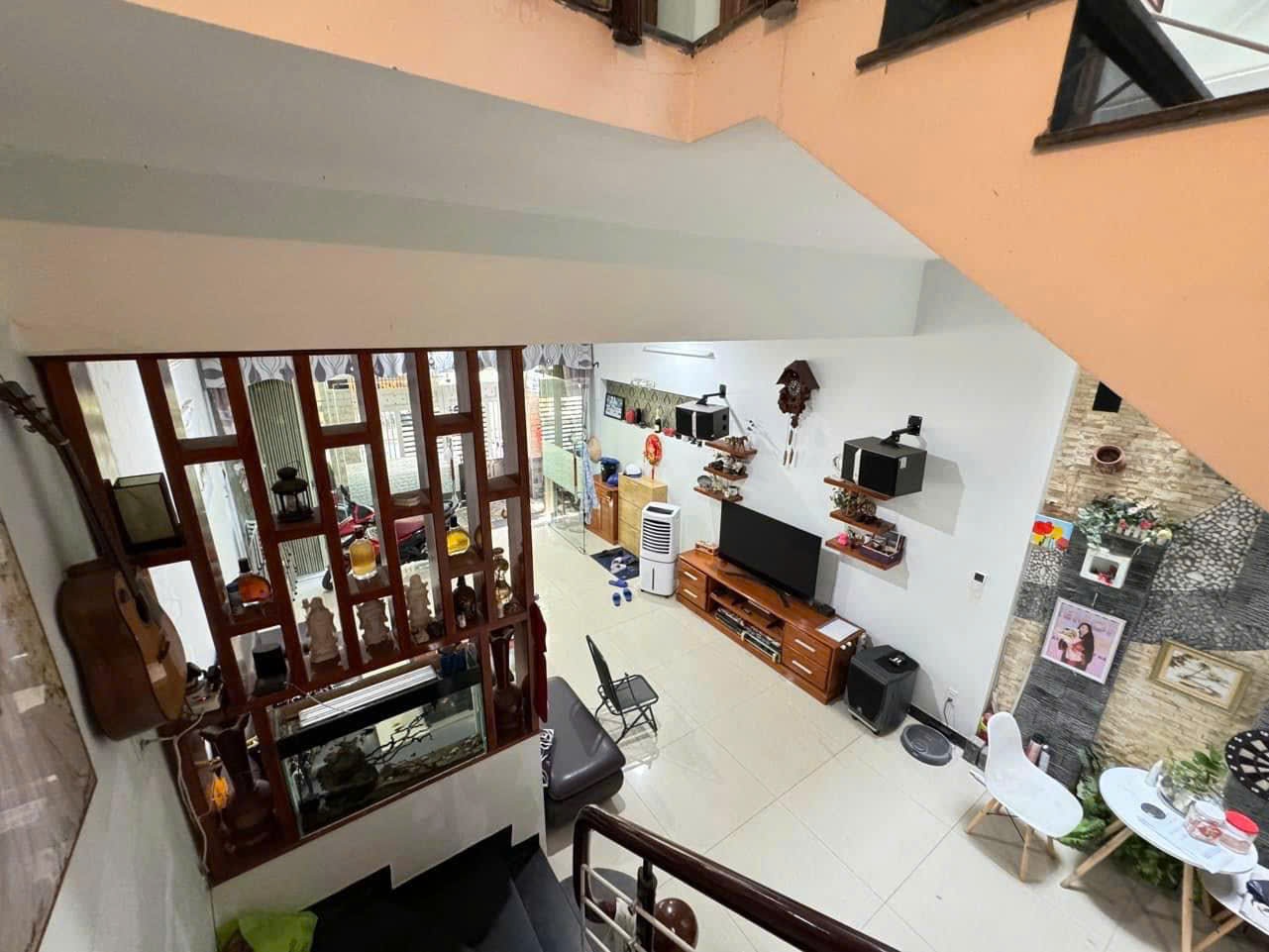 df98cce486b521eb78a4