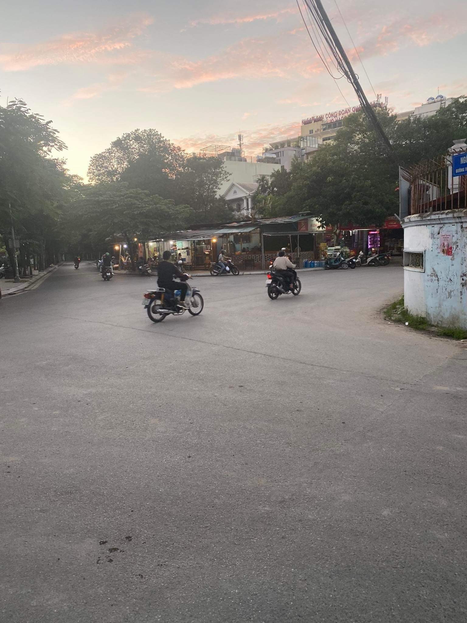 ed7e7eb89feb3bb562fa24