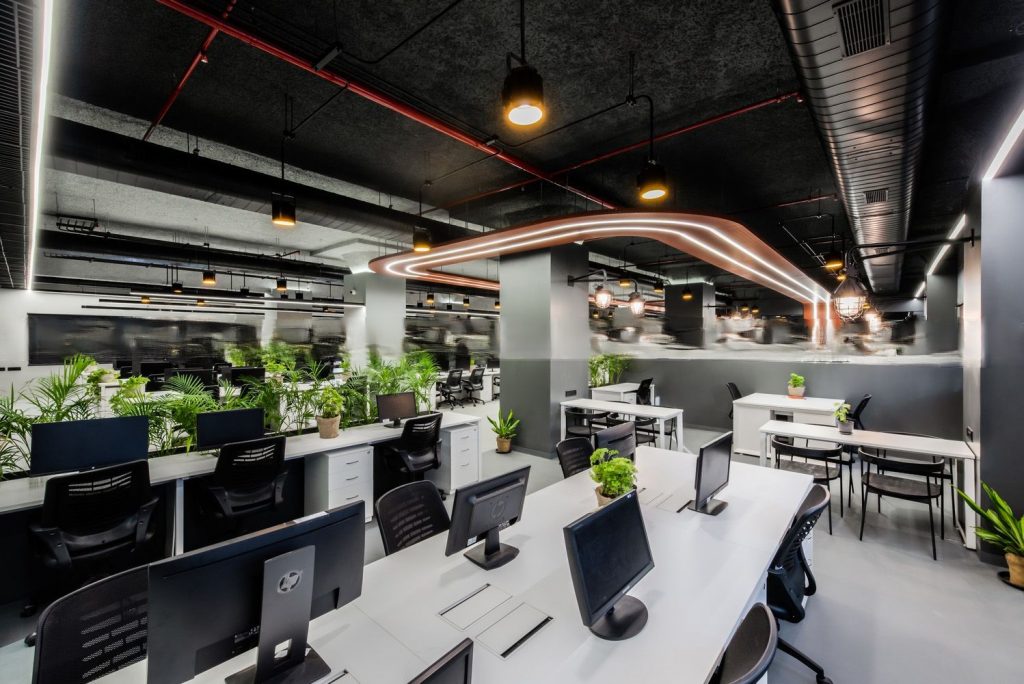 noi-that-ben-trong-toa-nha-van-phong-dep-2-1024×684