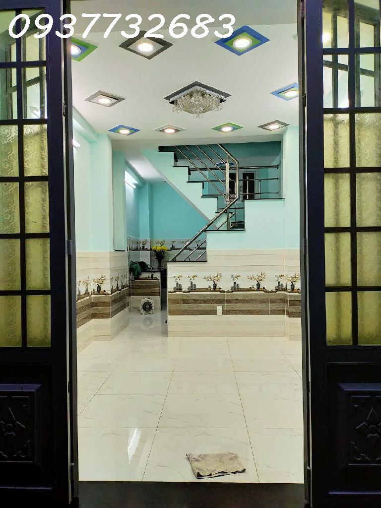 ytr-4EA7A51B-lw0tomdx_14_lw0tomn7