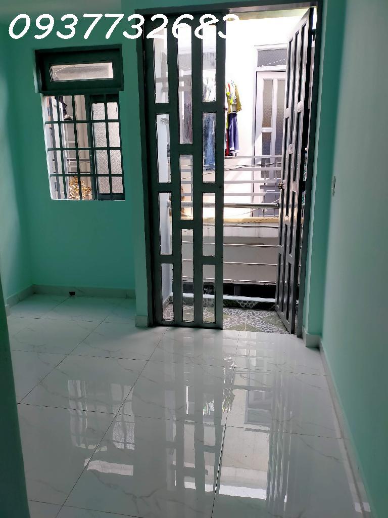 ytr-4EA7A51B-lw0tomdx_16_lw0tomo6