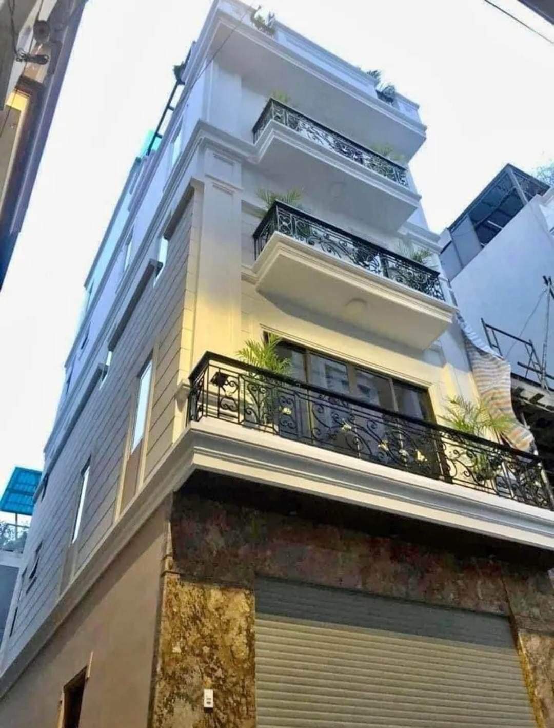 z5233697733442_04c90cce9949804ee265242ce84097e4