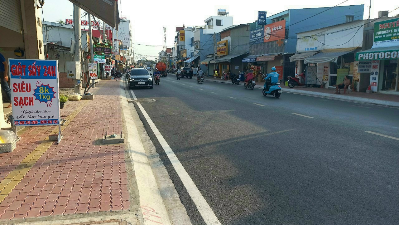 z5256617904544_75981b24395a2ff3a6592c544a7ce5d2