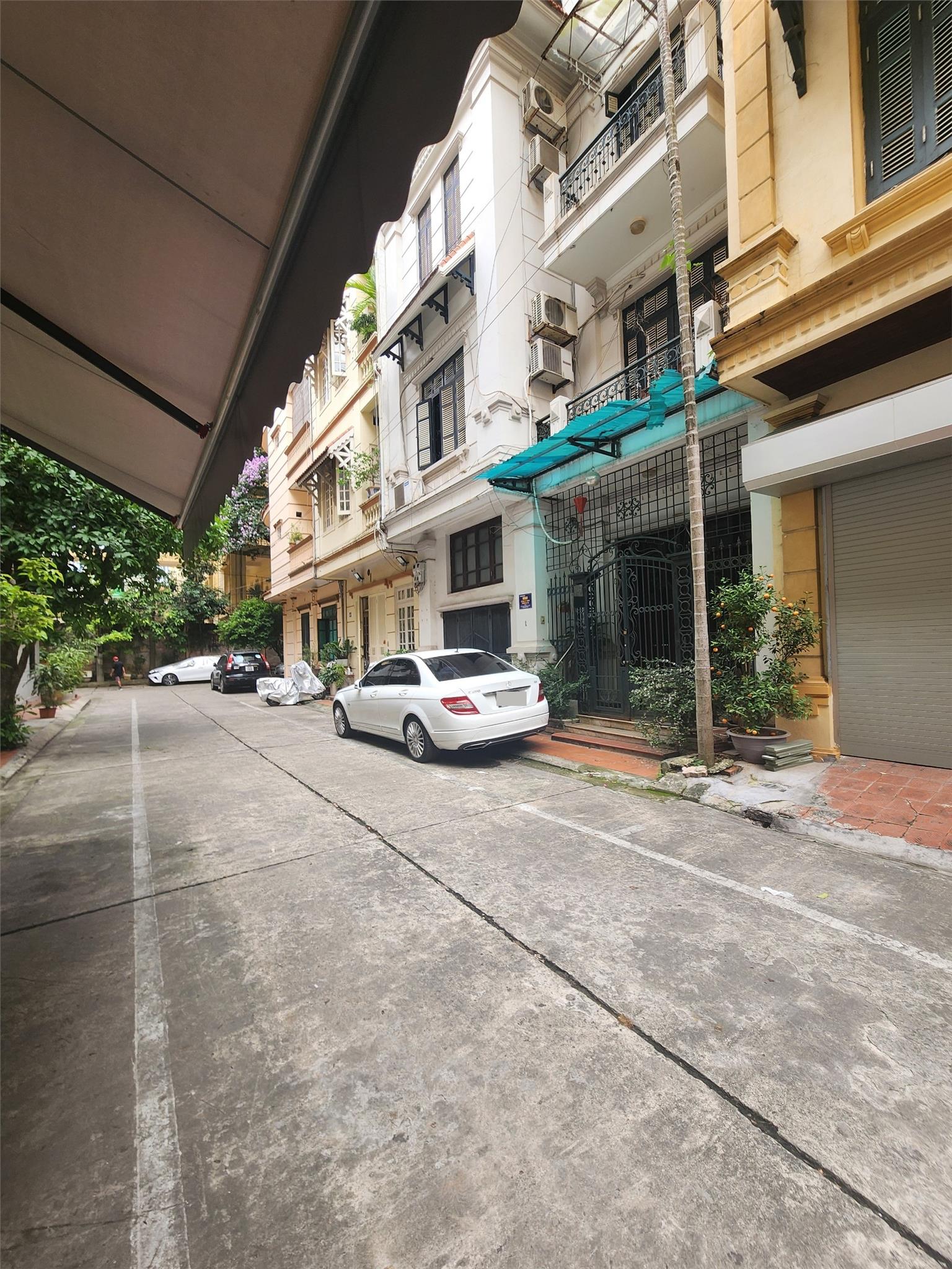 z5462858706372_5710983735ff1cb3ebf169d6c4185b0d