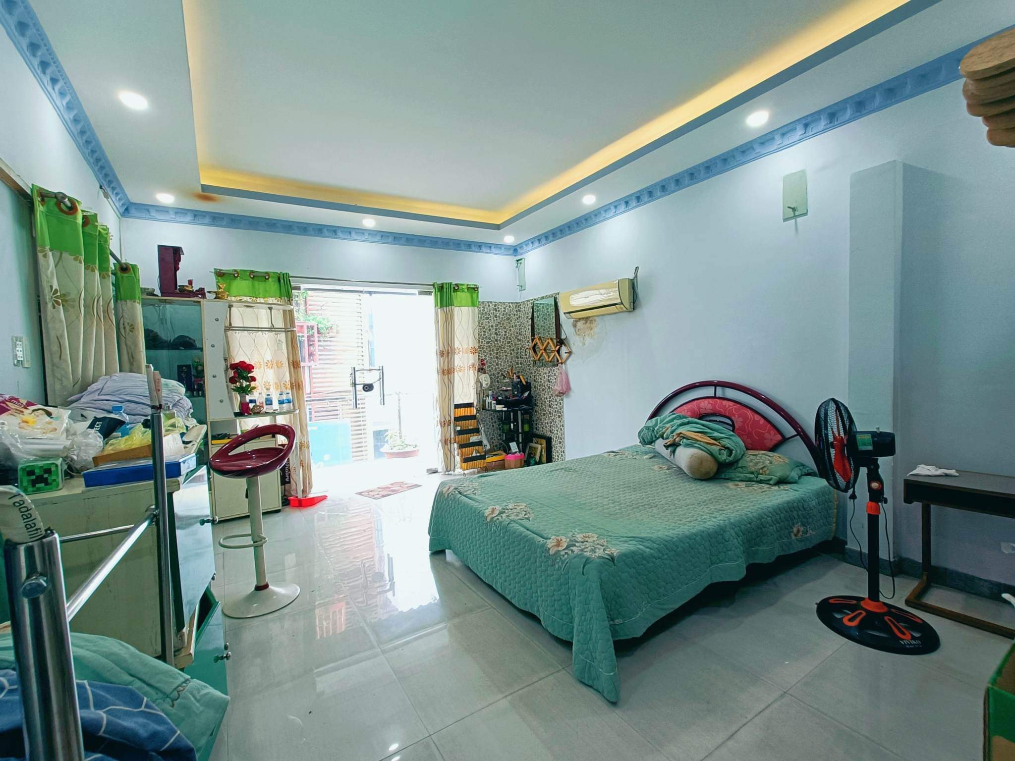 z5540920092253_45c736f1c114e4df496247a1feefe628