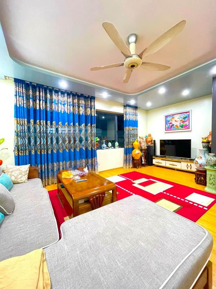 z5554424936850_48b65cdc4fa6f2b8af7bffda19d0efae