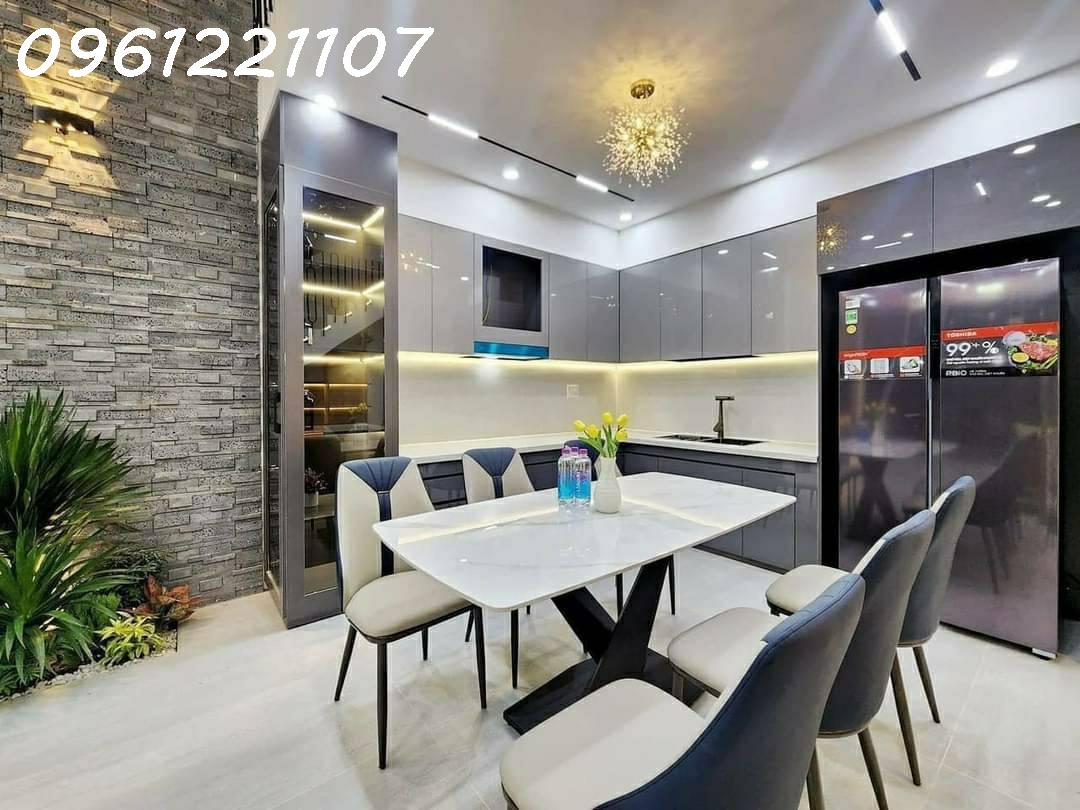 z5618626755108_a35cec5a3117bc54f566dc7a6b66f067