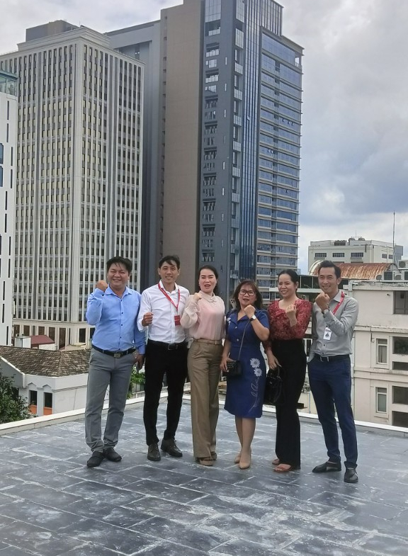 z5637694704151_ea1e9a5d9c24d375450a52f0feffc90c