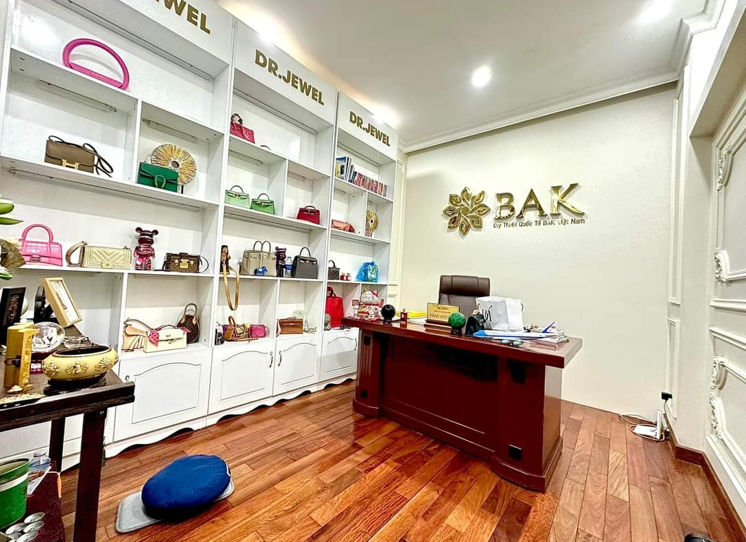 z5647618033572_dc6cf75175b44f4e4dee91f235d7a9f2