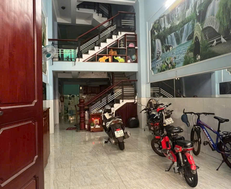 z5652498863296_f79da10cc5fbab6ea94c7435a513032f