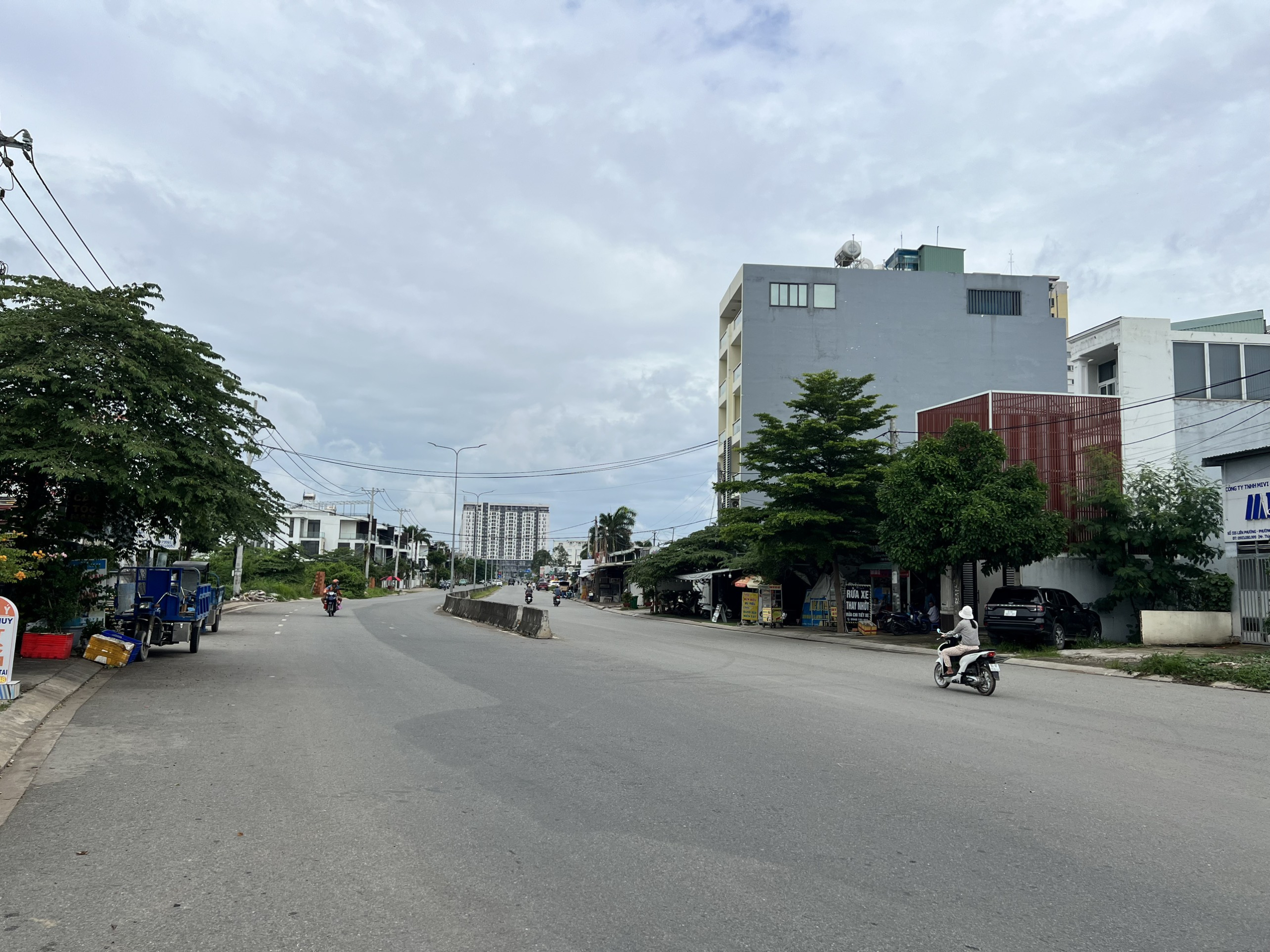 z5653520468199_a6e05d4b06849e42cd1edbc964915b26