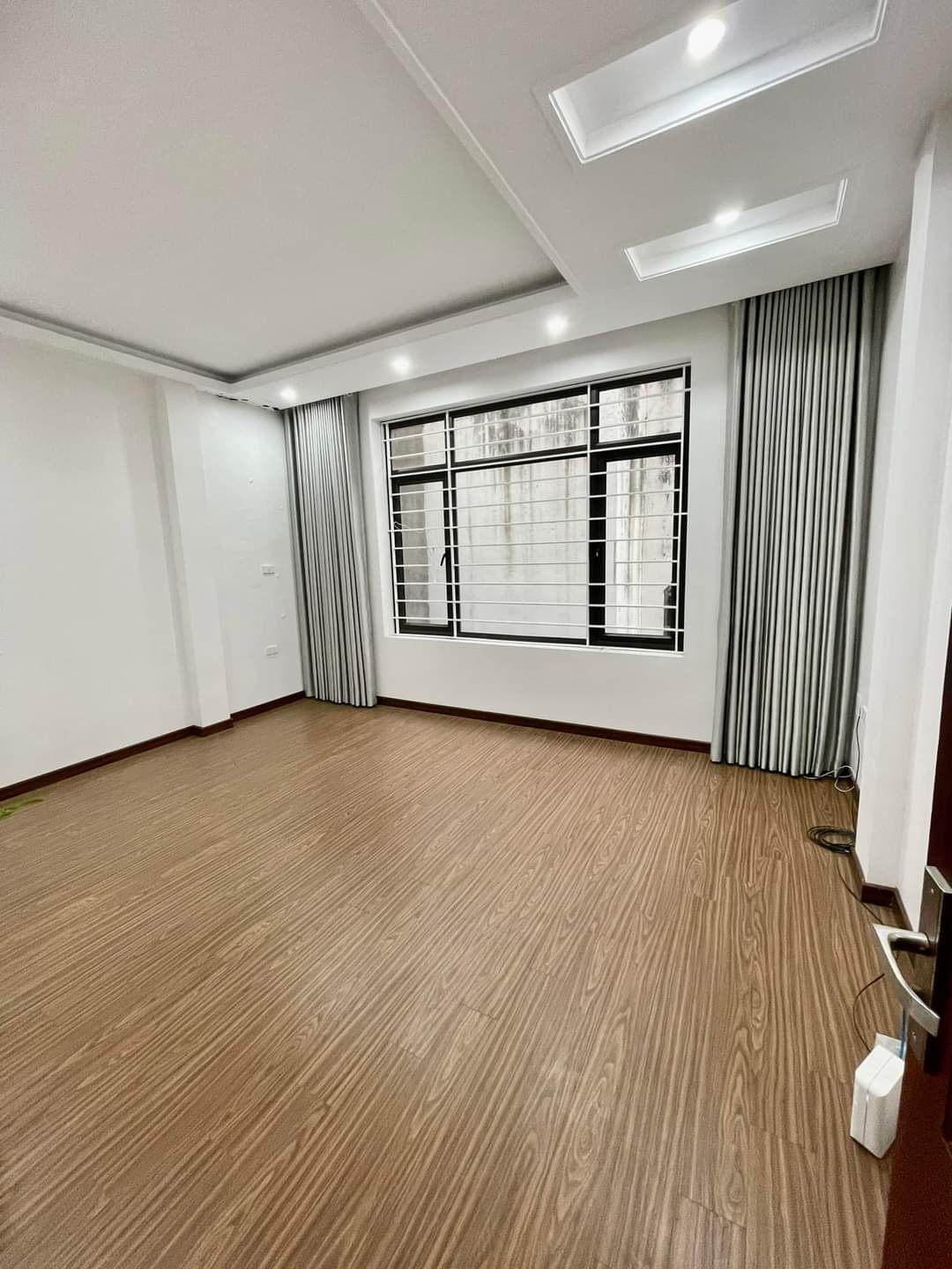 z5654167129222_1a601aa0e7d2e17a4484dbdfae946237