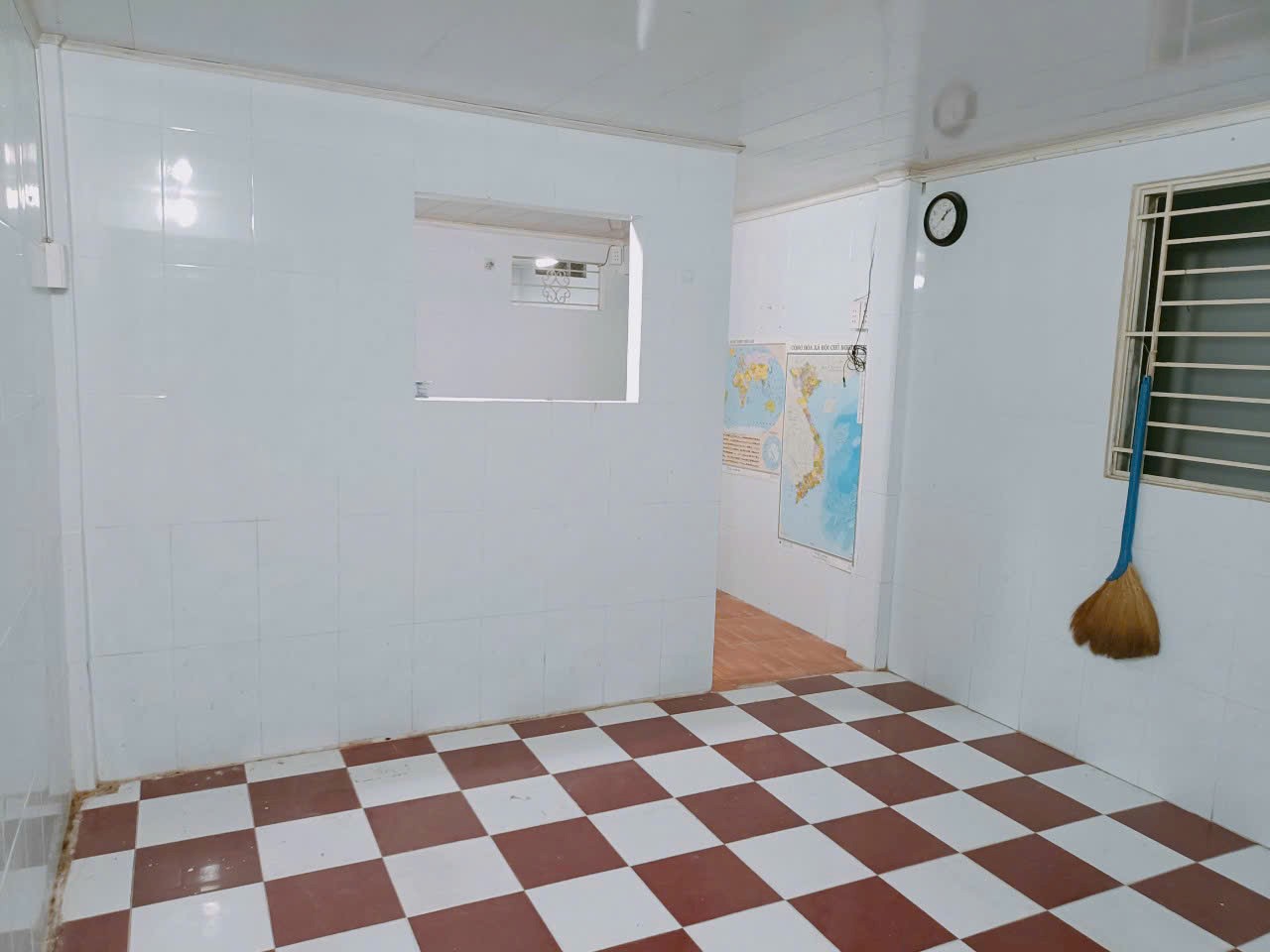 z5665311044758_095a59aa6fe40c07416dd36e925ae3e1