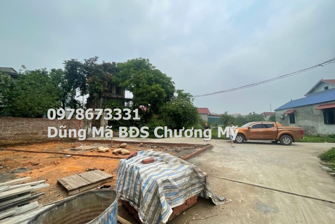 z5676684330468_a82e16a882e92d9d391d281029e75246