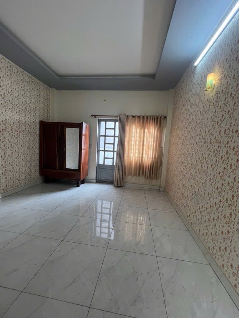 z5679232530150_351a73028fce6a81879fad350b8c2b7f