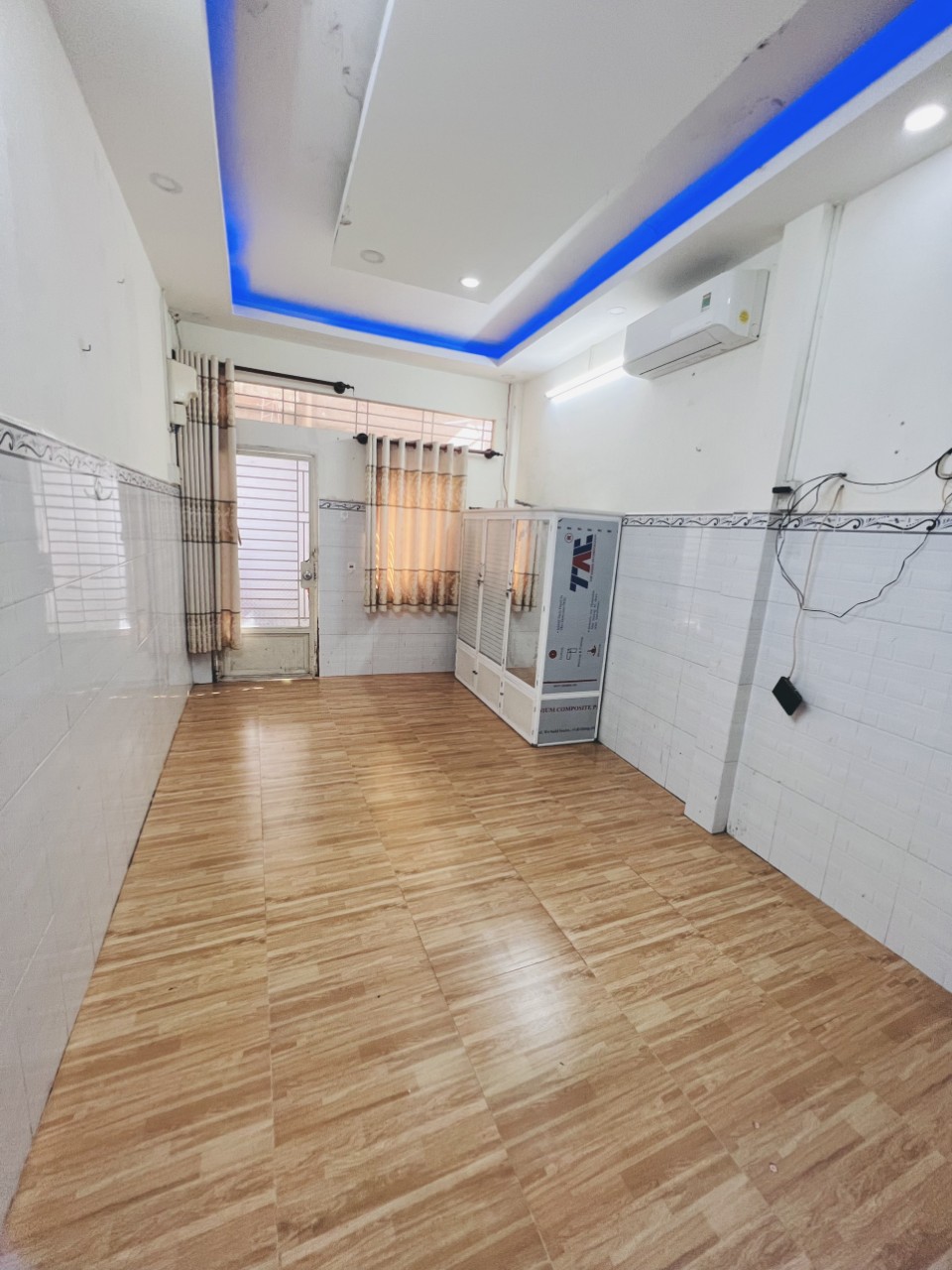 z5680987879418_9c8a86b21b584f9fc4a91ad0130dd50a