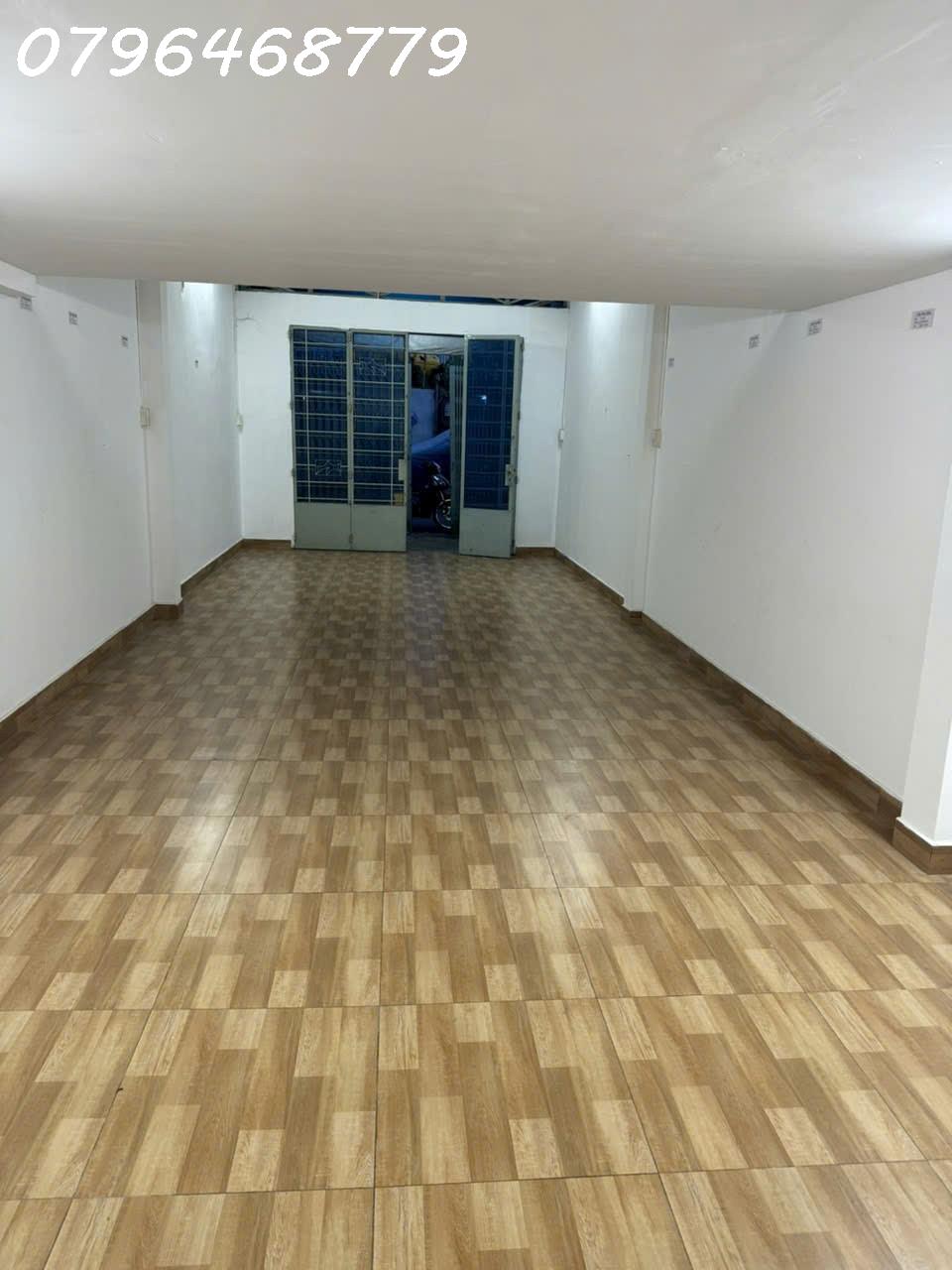 z5690115333134_00063ee066b0b51fbb888095eb438740