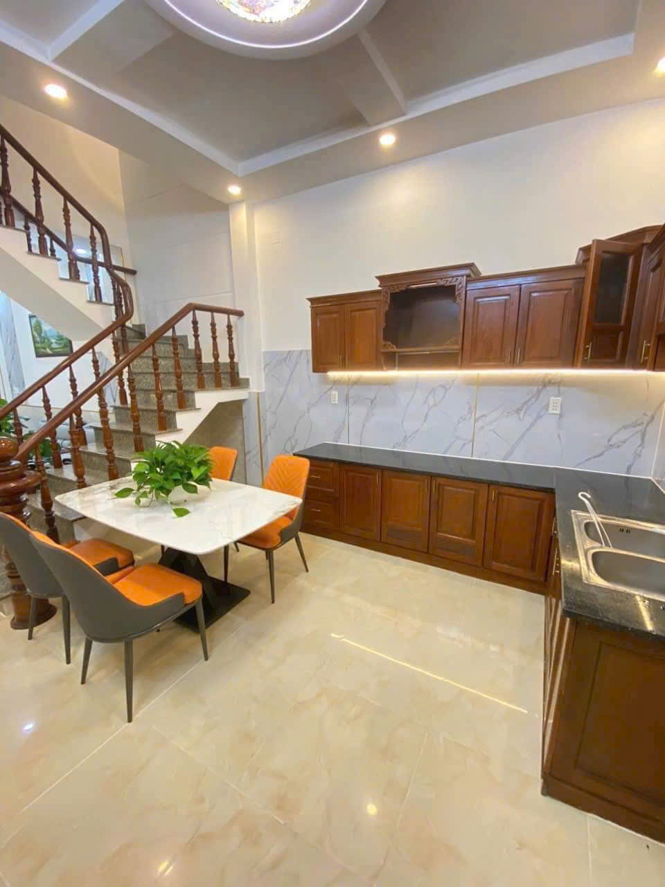 z5690227835744_059449527d28f0389179d9497a2e6ed3