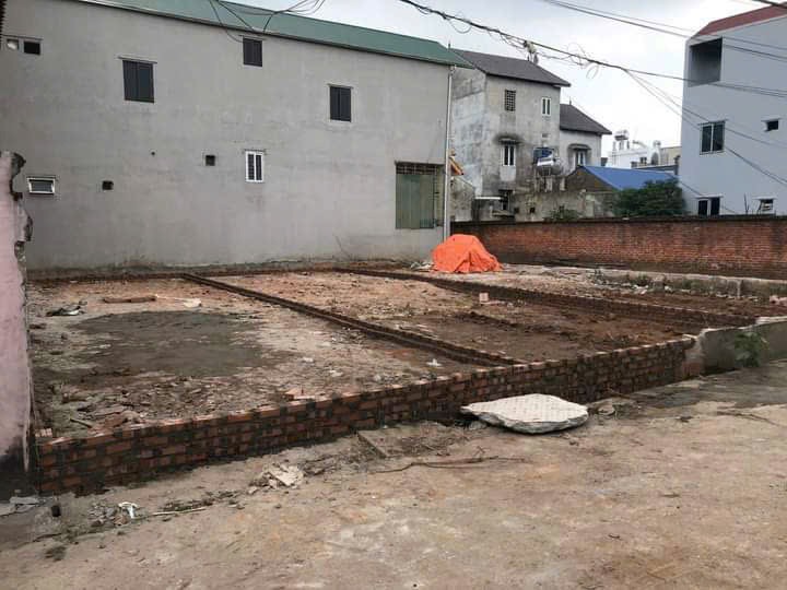 z5692193668224_0aa9ef3a18a1b002910ee2804fa15437