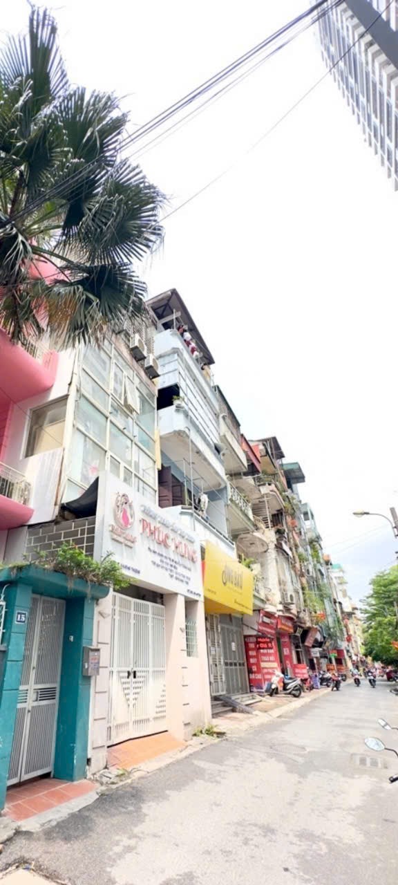 z5701511443710_c4dd54887f8c6daffdcc3f3543af3088